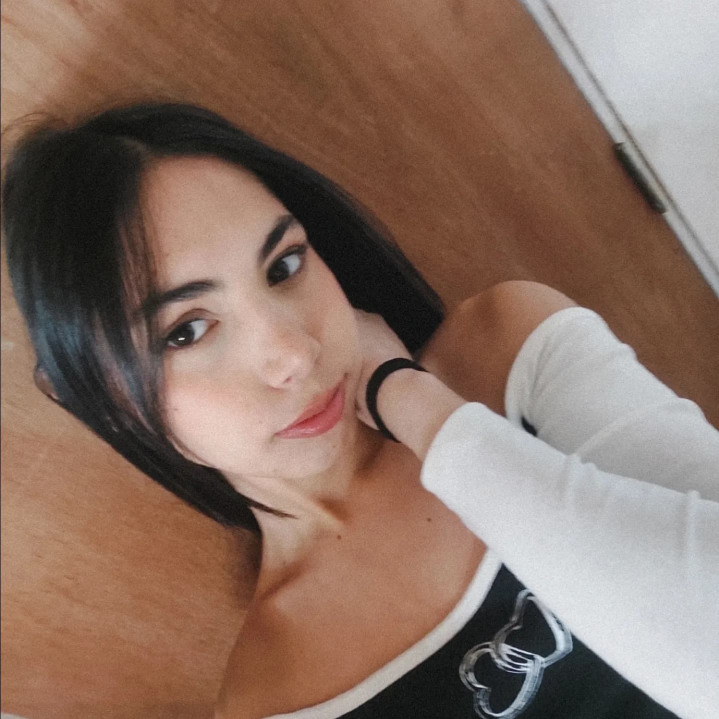 Nata – OnlyFans Free Trial creator – lifestyle, glam, brunette, playful