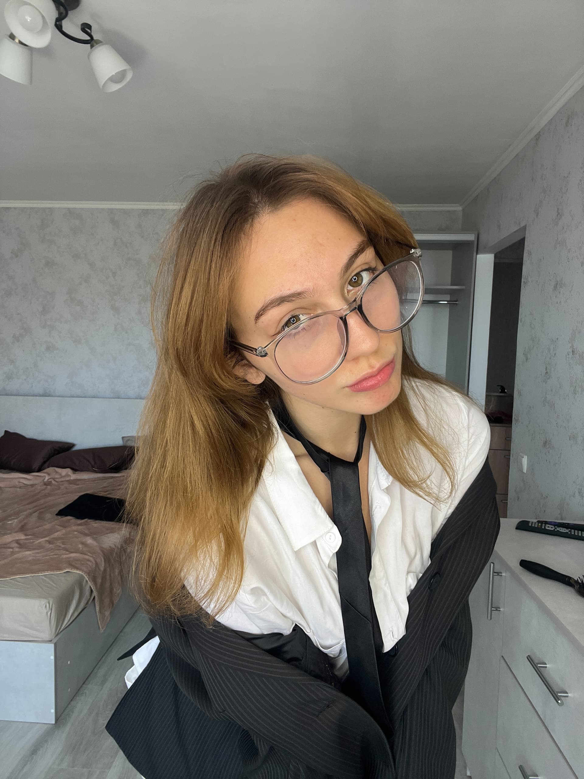 Emma gallery preview 2